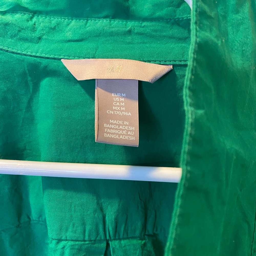 Green button down - Picture 2 of 2